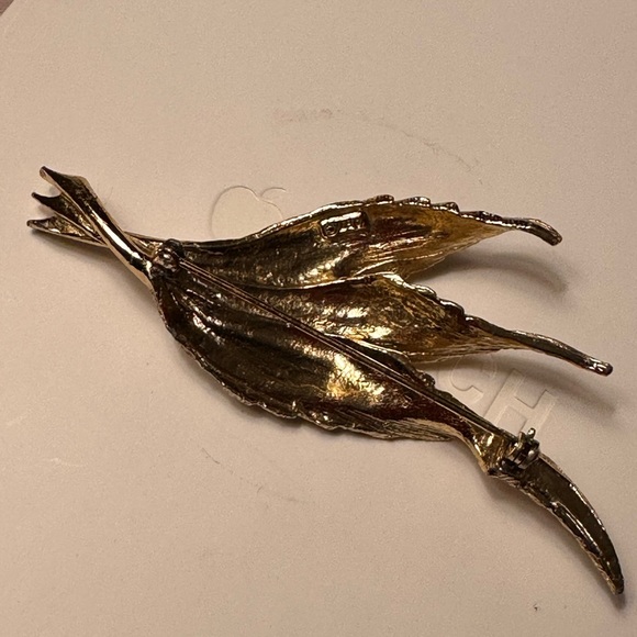 VINTAGE SIGNED LARGE BEAUTIFUL BROOCH - Picture 2 of 2